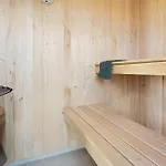 Stunning In With Sauna 度假居 *