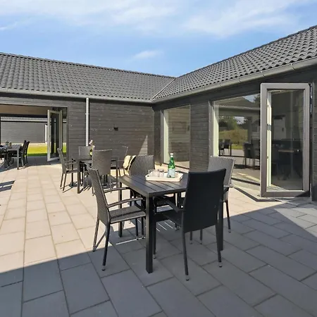 Prázdninový dům Stunning In With Sauna